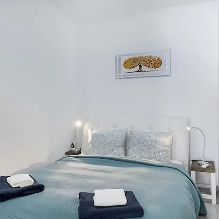 Gabrielle Apartment,